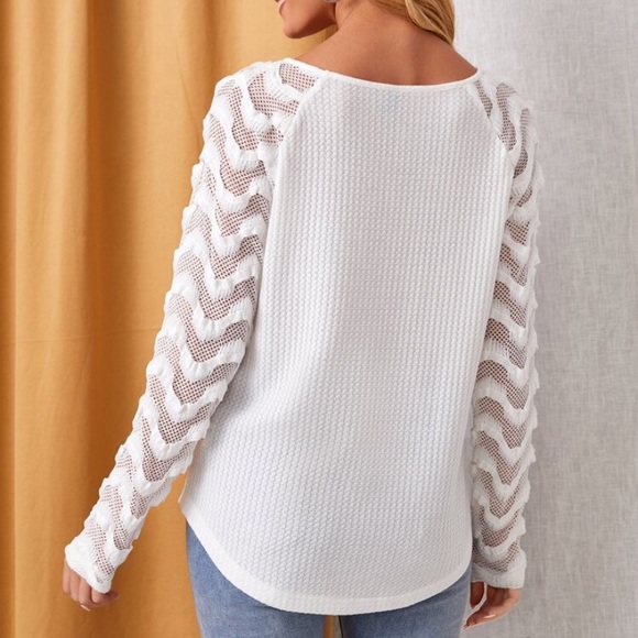 Mesh Raglan Long Sleeve Tee - Picture 5 of 5